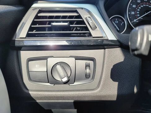 Used 2015 BMW 328i Sedan RWD image 40