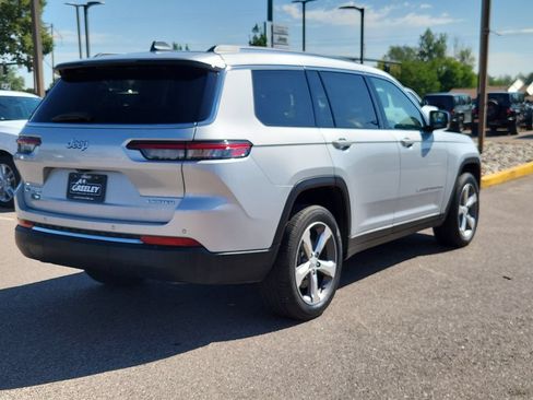 Used 2022 Jeep Grand Cherokee L Limited AWD/4WD image 3