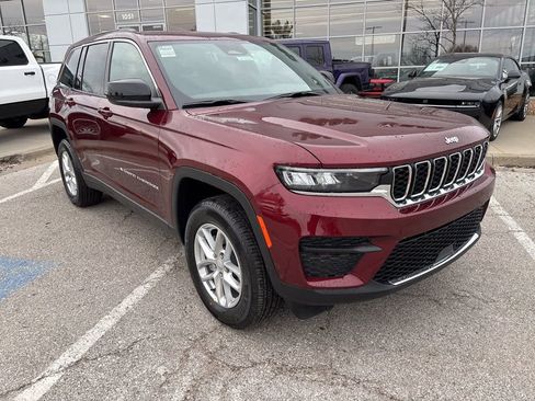 New 2026 Jeep Grand Cherokee Laredo AWD/4WD image 7