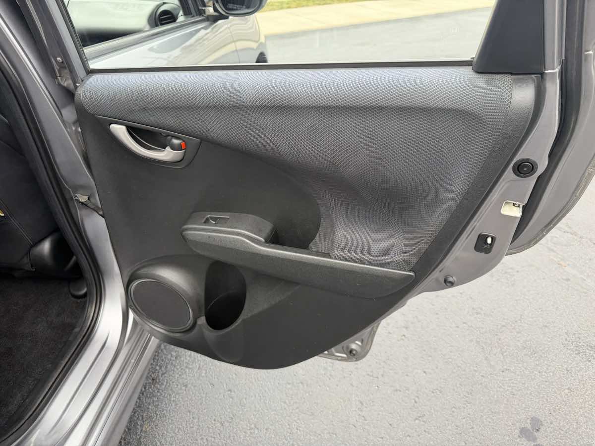 Used 2009 Honda Fit Sport image 17