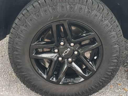 Used 2023 Chevrolet Silverado 1500 LT Trail Boss w/ Protection Package image 11