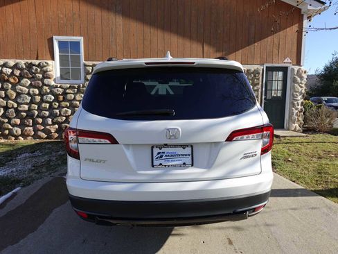 Certified 2022 Honda Pilot Sport image 6