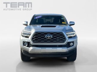 Used 2022 Toyota Tacoma TRD Sport w/ TRD Premium Sport Package video 2