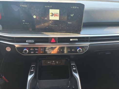 Used 2025 Kia Sorento EX w/ EX Panoramic Sunroof Package FWD image 5