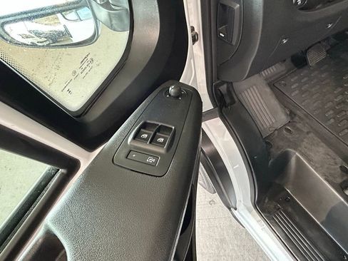 Used 2023 RAM ProMaster 2500 image 24