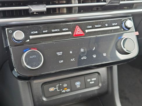 New 2026 Hyundai Tucson Blue SE image 22