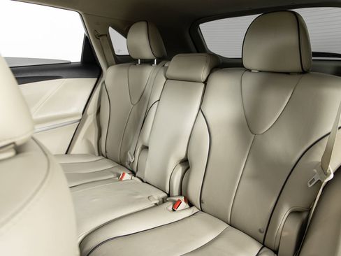 Used 2012 Toyota Venza XLE w/ XLE Premium Pkg image 17