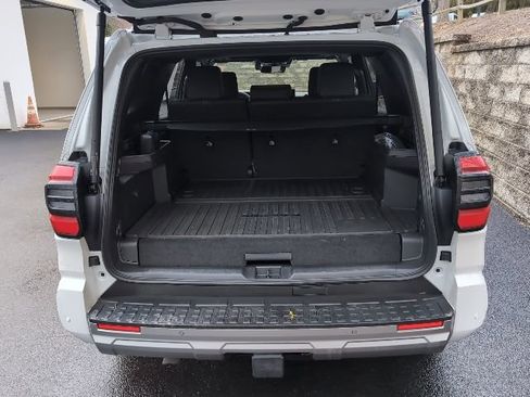 Used 2025 Toyota 4Runner Limited image 29