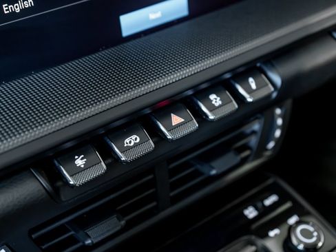 Certified 2025 Porsche 911 Carrera T RWD image 21