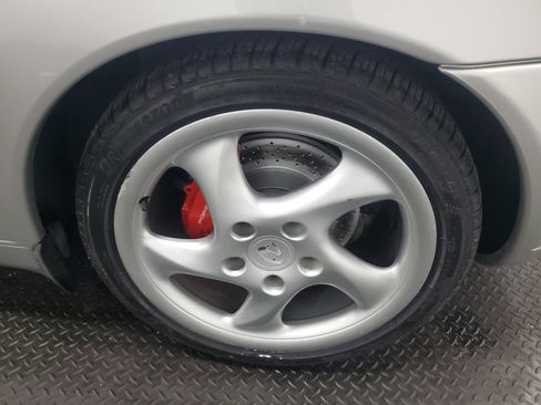 Used 2001 Porsche Boxster S image 17