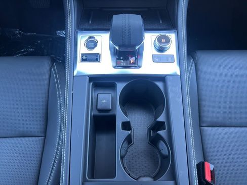 New 2025 Jaguar F-PACE R-Dynamic S image 23