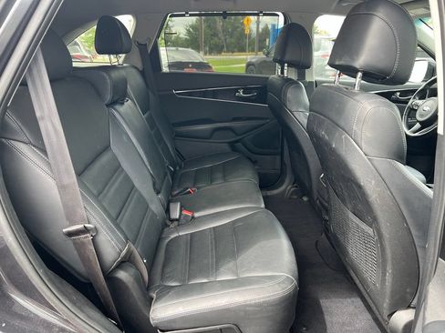 Used 2017 Kia Sorento EX w/ EX V6 Premium Package AWD/4WD image 23