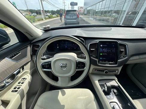 Used 2023 Volvo XC90 B6 Plus AWD/4WD image 20