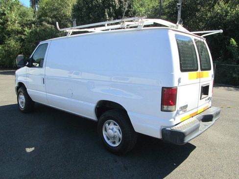 Used 2014 Ford E-250 and Econoline 250 image 3