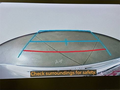 Used 2023 Toyota Highlander XLE image 14