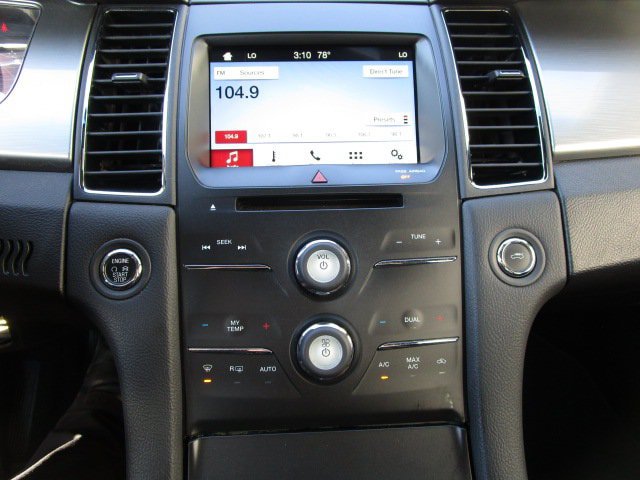 Used 2018 Ford Taurus SEL w/ Equipment Group 201A FWD image 16