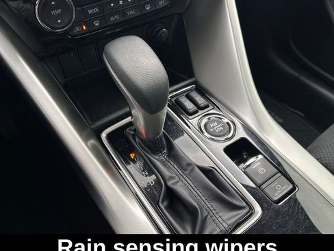 Used 2023 Mitsubishi Eclipse Cross SE image 34