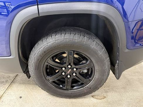 Certified 2023 GMC Acadia AT4 w/ Technology Package AWD/4WD image 22