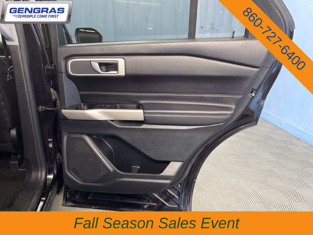 Used 2022 Ford Explorer XLT w/ Equipment Group 202A AWD/4WD image 44