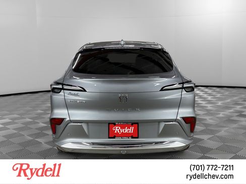 Used 2025 Buick Envista Avenir FWD image 4