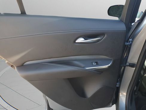 Used 2024 Cadillac XT4 Premium Luxury image 17