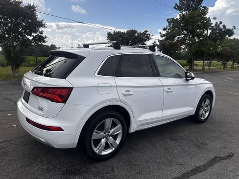 Used 2018 Audi Q5 2.0T Premium Plus w/ Premium Plus Package AWD/4WD image 3