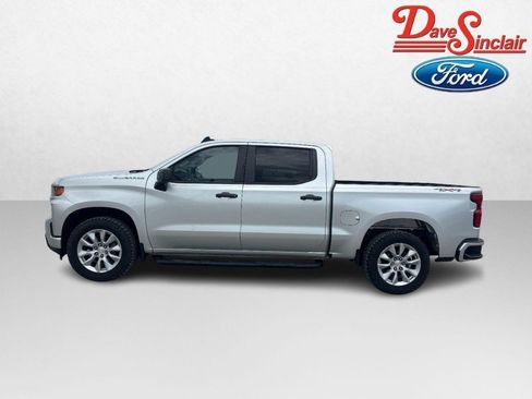 Used 2021 Chevrolet Silverado 1500 Custom AWD/4WD image 10