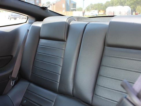 Used 2008 Ford Mustang GT Premium RWD image 12