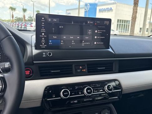 New 2026 Honda Pilot Touring image 28