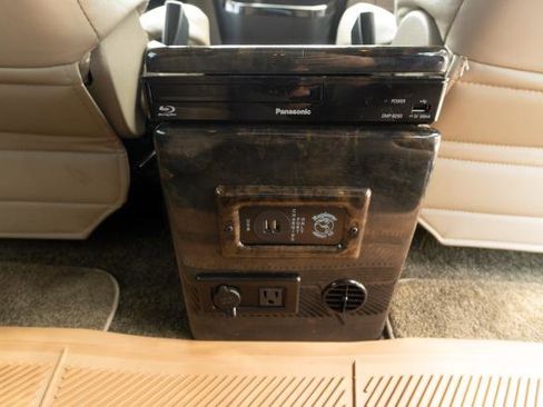 Used 2016 Ford Transit 150 XLT image 27