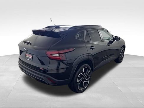 Used 2024 Chevrolet Trax RS FWD image 8