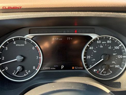 Used 2023 Nissan Rogue S AWD/4WD image 24