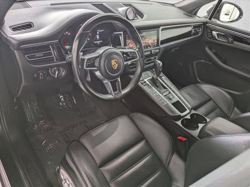 Used 2019 Porsche Macan image 10