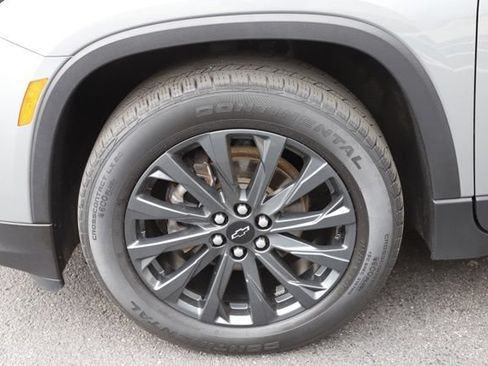 Used 2023 Chevrolet Traverse RS AWD/4WD image 10