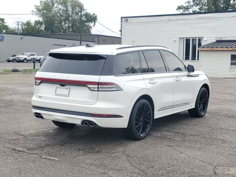 Certified 2025 Lincoln Aviator Reserve w/ Jet Appearance Package AWD/4WD image 6