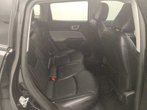 Used 2022 Jeep Compass Limited AWD/4WD image 19