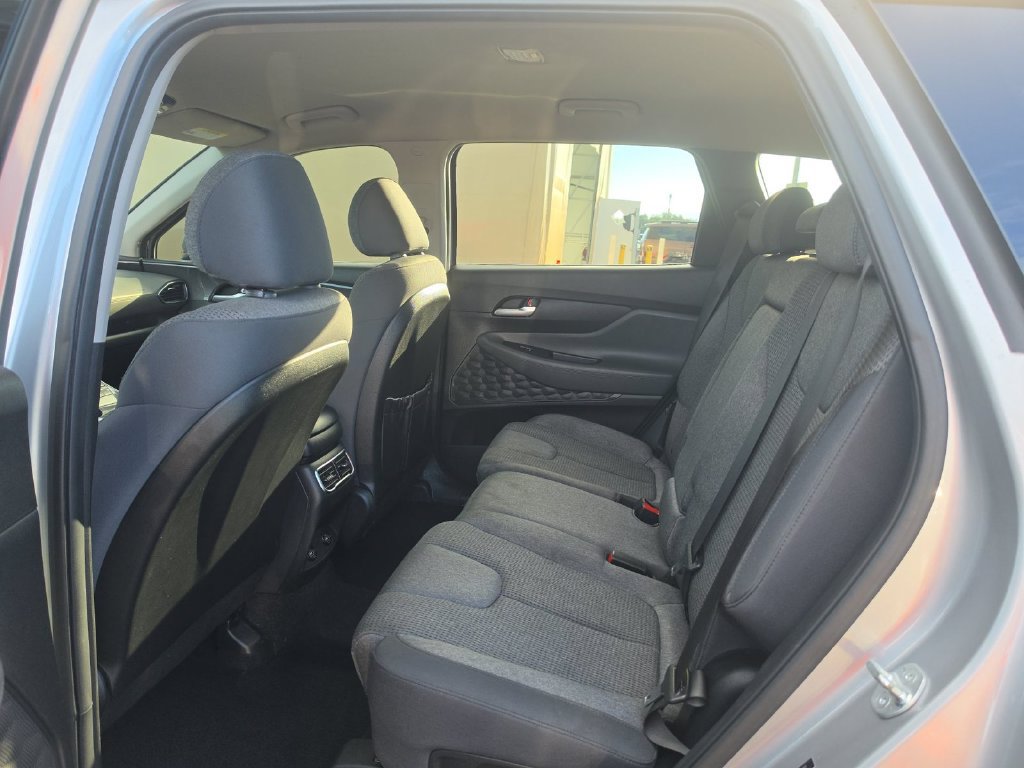 Used 2023 Hyundai Santa Fe SEL FWD image 8
