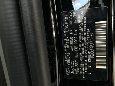 Used 2025 Hyundai Elantra Sport FWD image 52