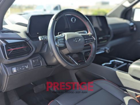 Used 2024 Chevrolet Silverado EV RST AWD/4WD image 17