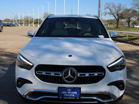 Used 2025 Mercedes-Benz GLA 250 4MATIC image 2
