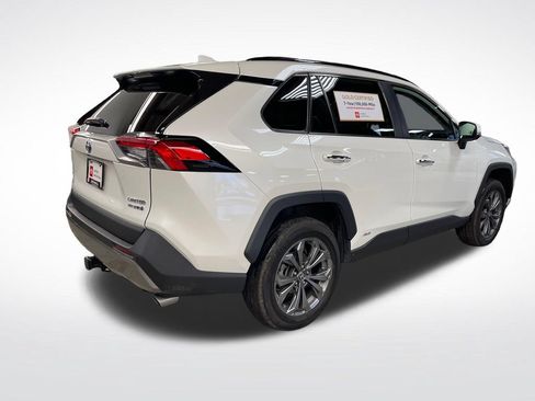 Certified 2022 Toyota RAV4 Limited AWD/4WD image 5