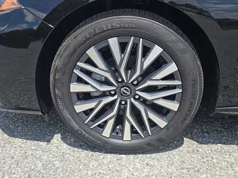 Used 2026 Nissan Altima 2.5 SV FWD image 8