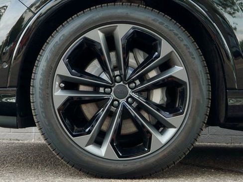 New 2026 Audi Q7 3.0T Prestige AWD/4WD image 7