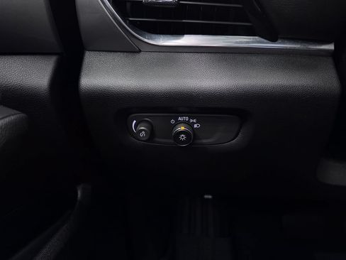 Certified 2020 Chevrolet Traverse LS AWD/4WD image 24