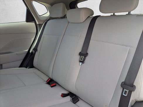 New 2026 Hyundai Kona SE image 18