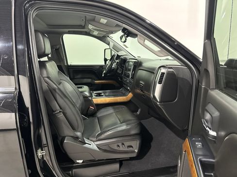 Used 2019 Chevrolet Silverado 3500 LTZ w/ Duramax Plus Package AWD/4WD image 22