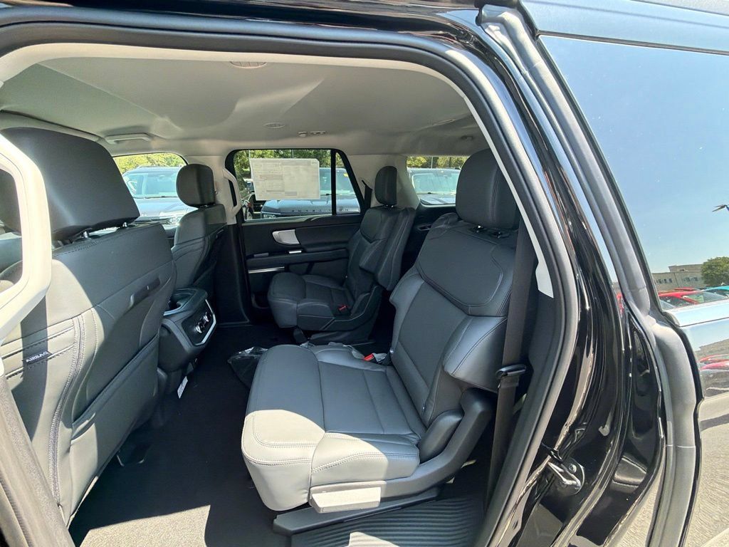 New 2027 Ford Expedition Max Active RWD image 12