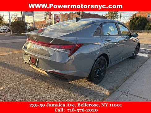Used 2021 Hyundai Elantra SEL w/ Cargo Package image 5