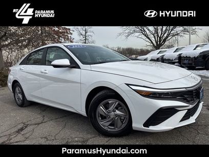 Certified 2025 Hyundai Elantra SE