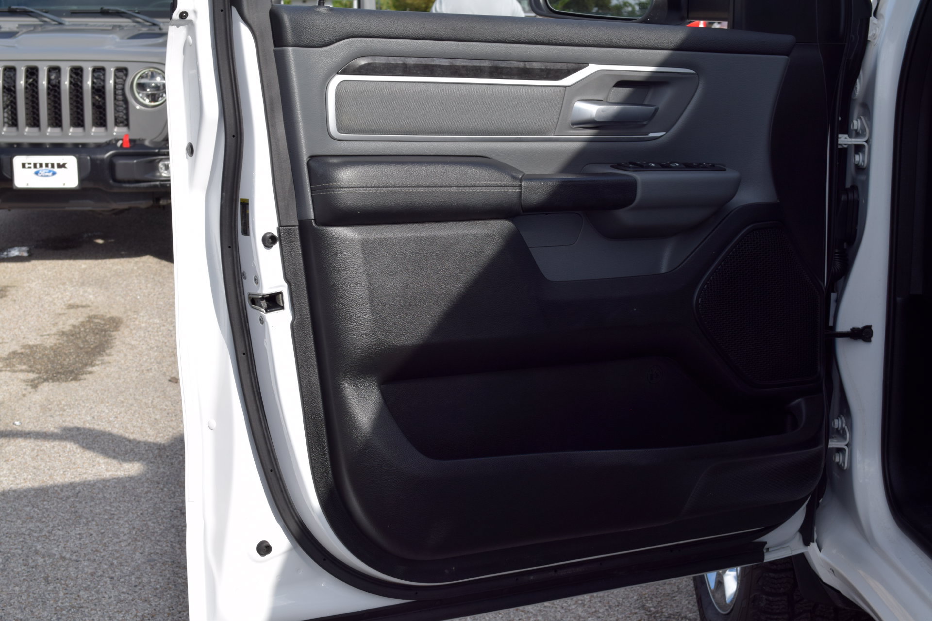 Used 2020 RAM 1500 Big Horn AWD/4WD image 16